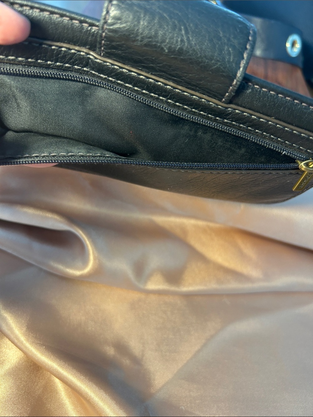 Fossil Black Leather Snap Wallet - Picture 4 of 6